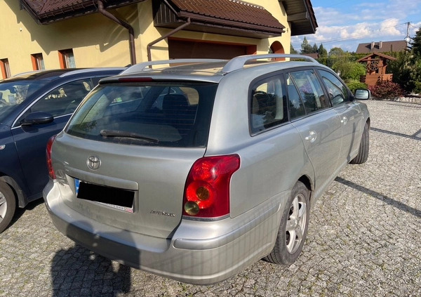 Toyota Avensis cena 8900 przebieg: 390000, rok produkcji 2004 z Czarnków małe 29